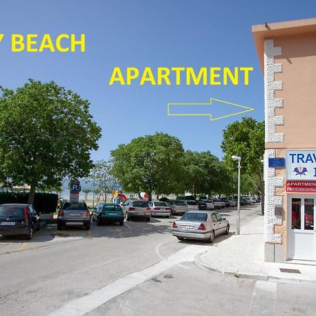Ap Punta Next To Sandy Beach, Apartment With Garden Omiš Exterior foto